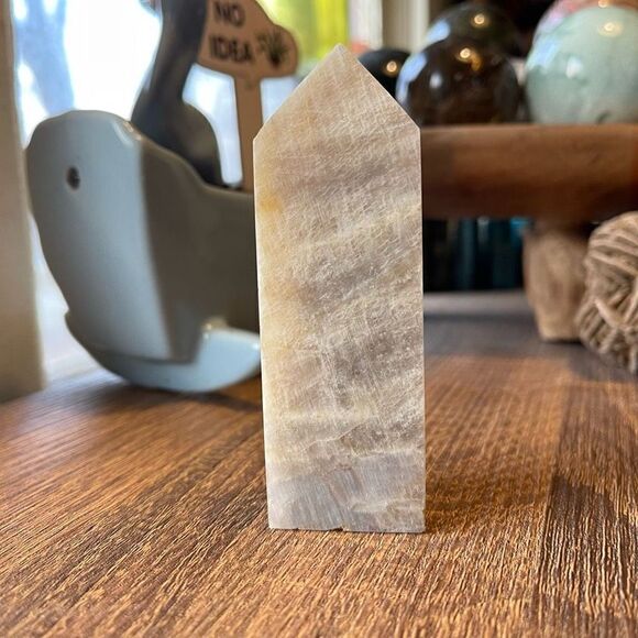 Peach moonstone 4-sided tower banding standing point polished decor natural flas - Picture 7 of 16